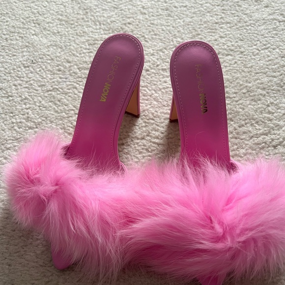 Fashion Nova Pink Furry Women's Heels - Picture 3 of 6